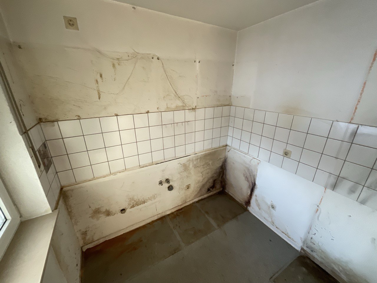 Vorher - Schimmelpilzsanierung in Paderborn